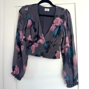 Aritzia Wilfred V-neck Blouse - size: small